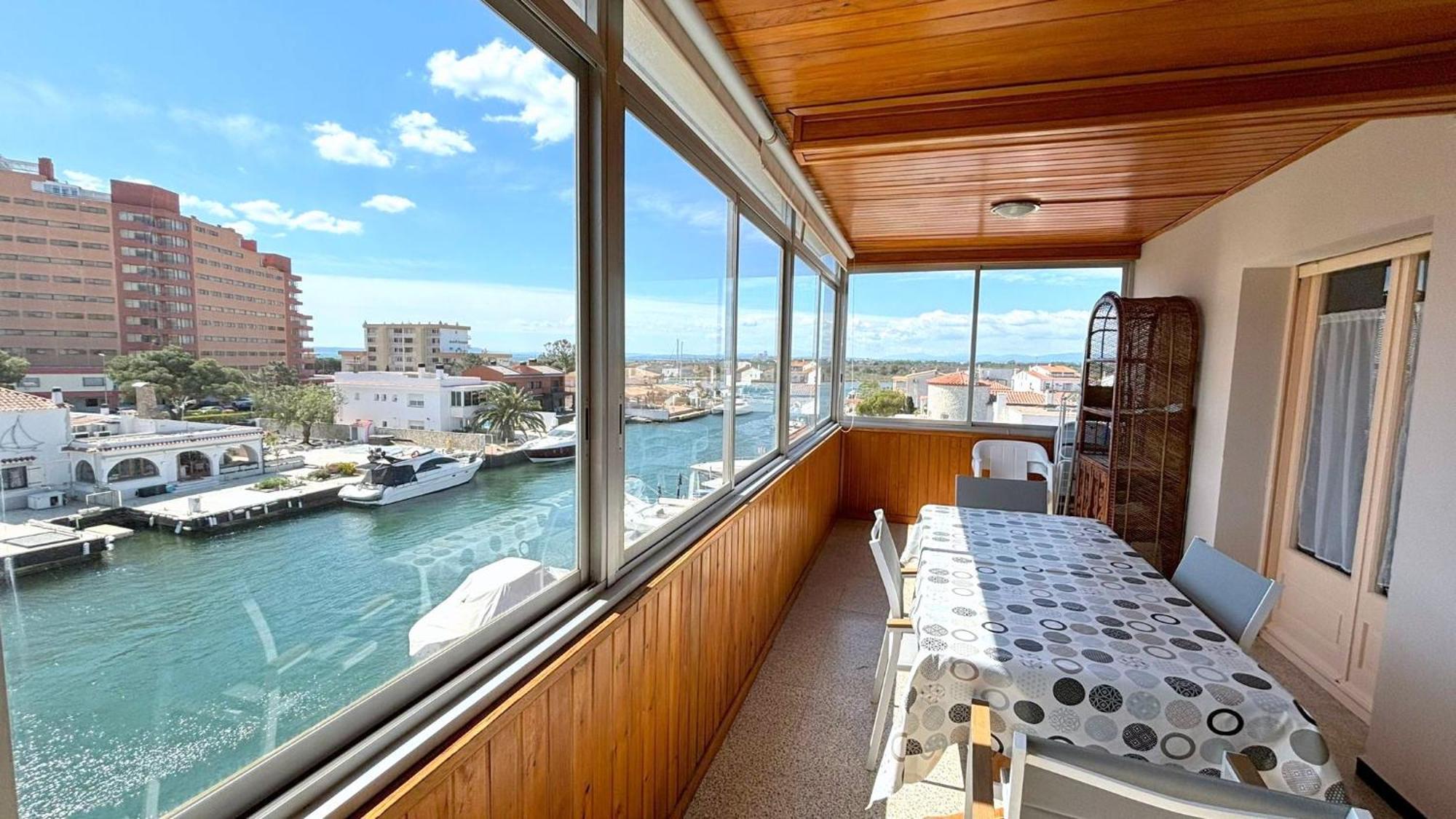 Cap Llarg Apartment Roses Ngoại thất bức ảnh